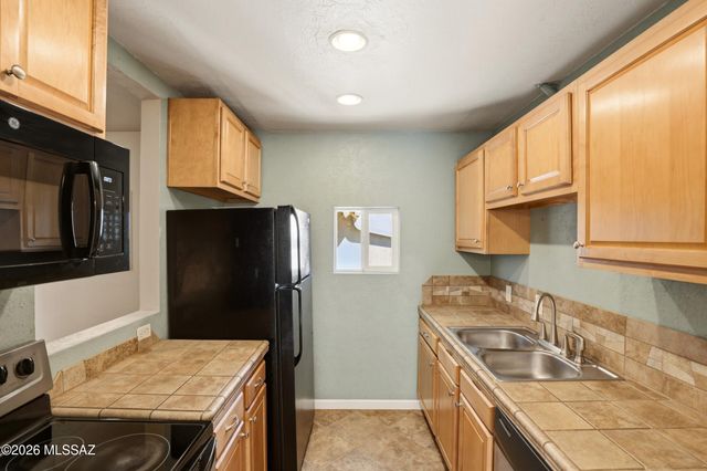 1600 N Wilmot Rd Unit 229, Tucson, AZ 85712