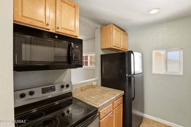 1600 N Wilmot Rd Unit 229, Tucson, AZ 85712