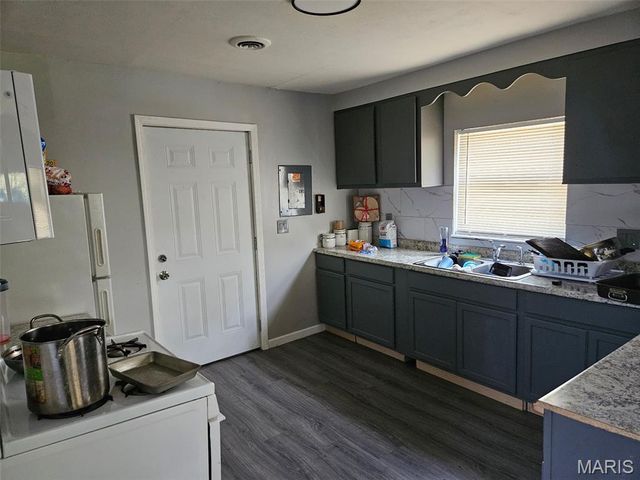 3643 Elsa Avenue, St Ann, MO 63074