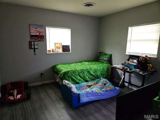 3643 Elsa Avenue, St Ann, MO 63074