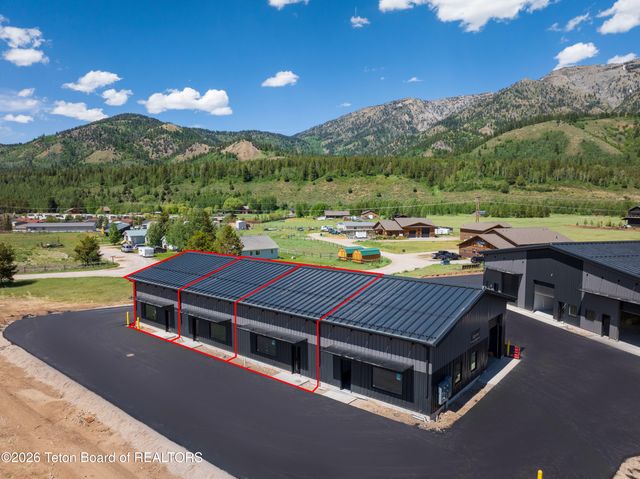 856 ELKHORN Drive SUITE 2, Alpine, WY 83128 property photo