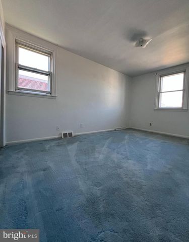 1621 STRAHLE ST, Philadelphia, PA 19152