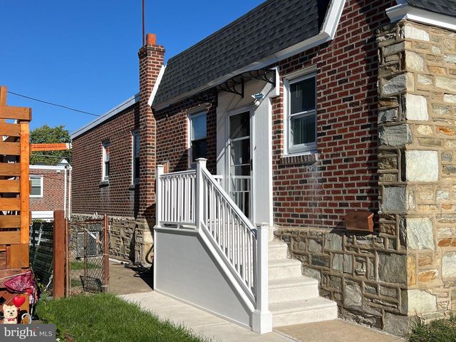 1621 STRAHLE ST, Philadelphia, PA 19152