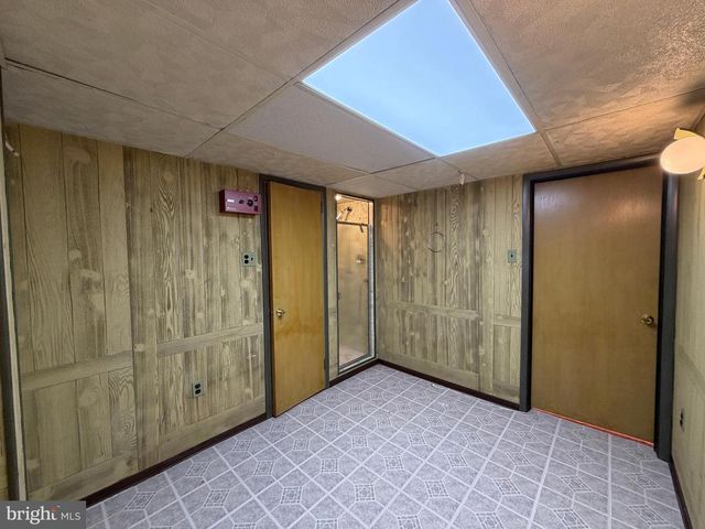 1621 STRAHLE ST, Philadelphia, PA 19152