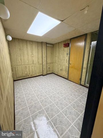 1621 STRAHLE ST, Philadelphia, PA 19152