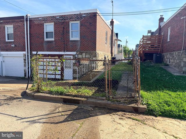 1621 STRAHLE ST, Philadelphia, PA 19152