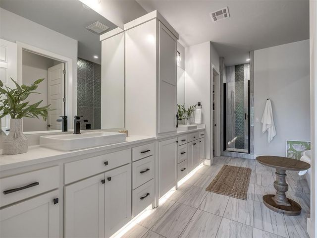 15113 Salem Creek Place, Edmond, OK 73013