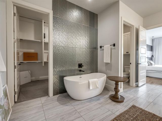 15113 Salem Creek Place, Edmond, OK 73013
