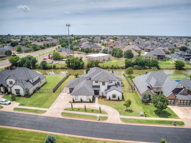 15113 Salem Creek Place, Edmond, OK 73013