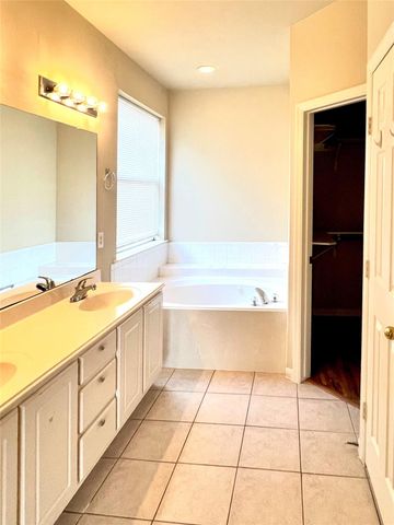 4911 Knights Branch Drive, Sugar Land, TX 77479