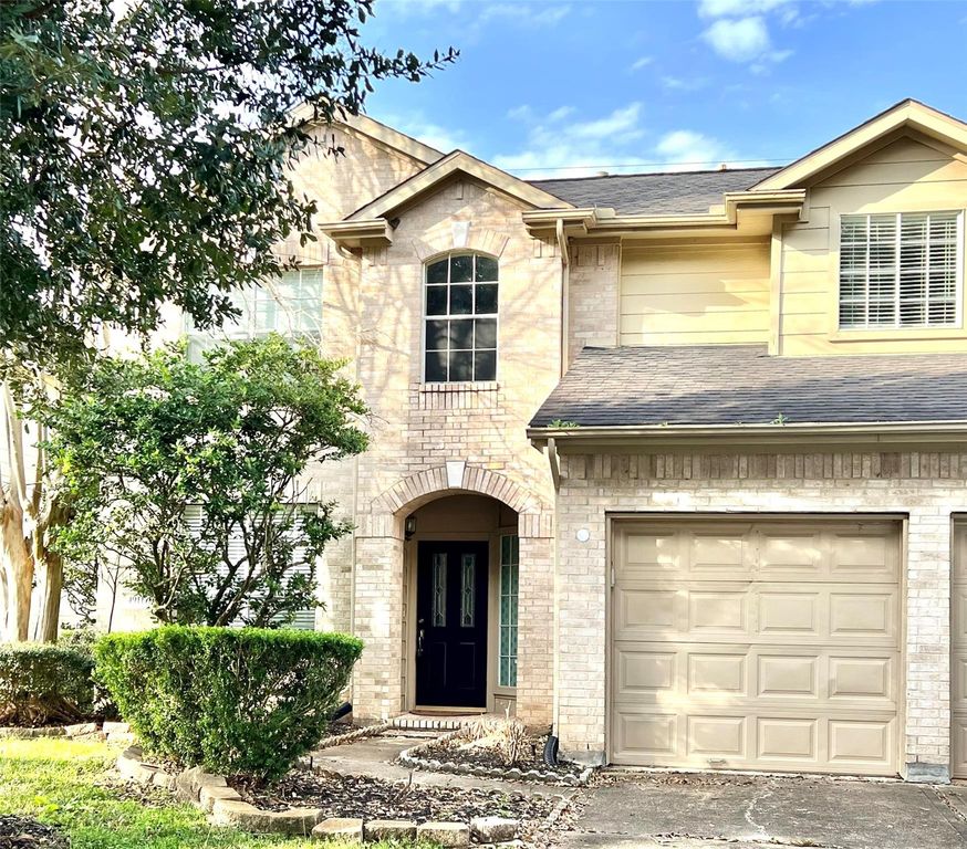 4911 Knights Branch Drive, Sugar Land, TX 77479