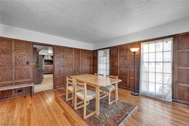 1284 Overlook Road, Lakewood, OH 44107