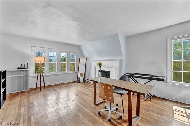 1284 Overlook Road, Lakewood, OH 44107