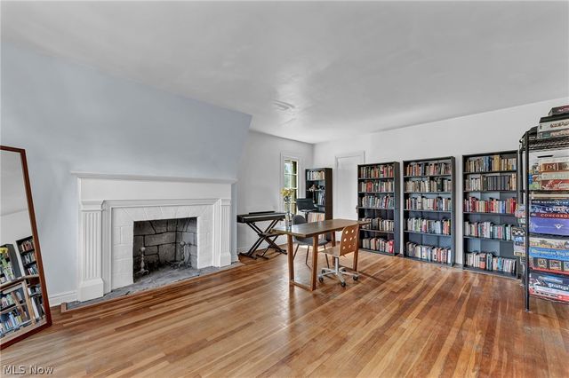 1284 Overlook Road, Lakewood, OH 44107