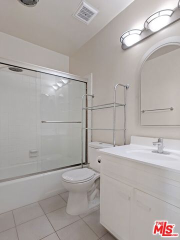 1538 11Th Street 7, Santa Monica, CA 90401