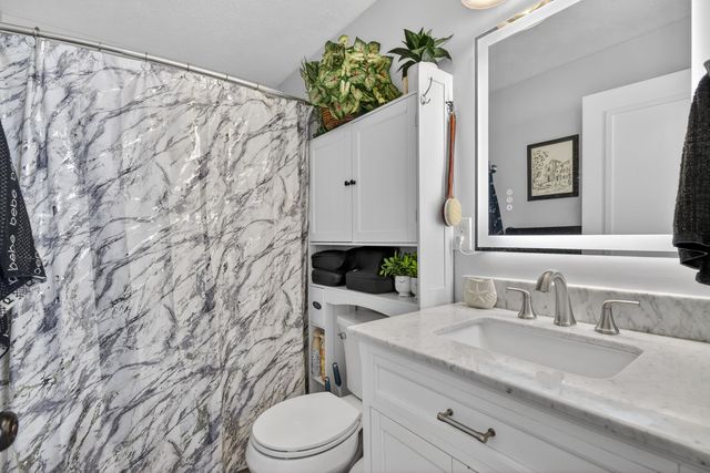 65 Taylor Street, Manchester, NH 03103