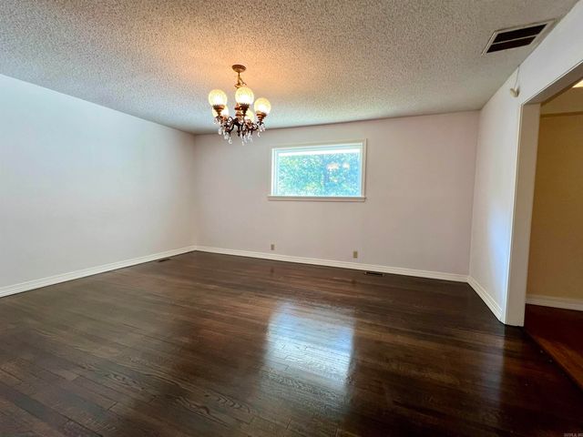 115 N Crest, Trumann, AR 72472