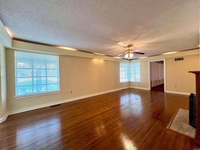 115 N Crest, Trumann, AR 72472