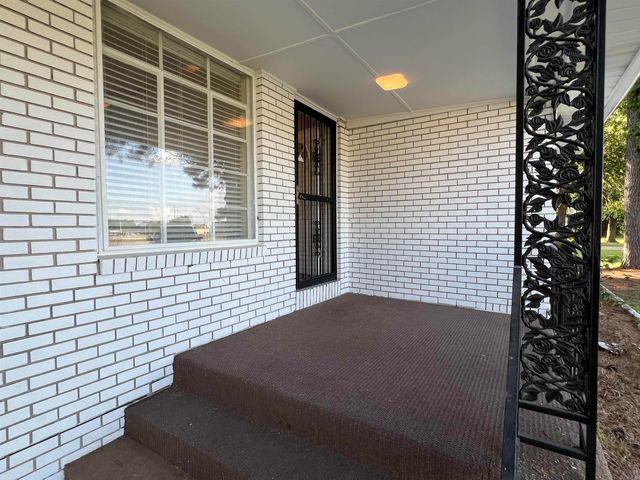 115 N Crest, Trumann, AR 72472