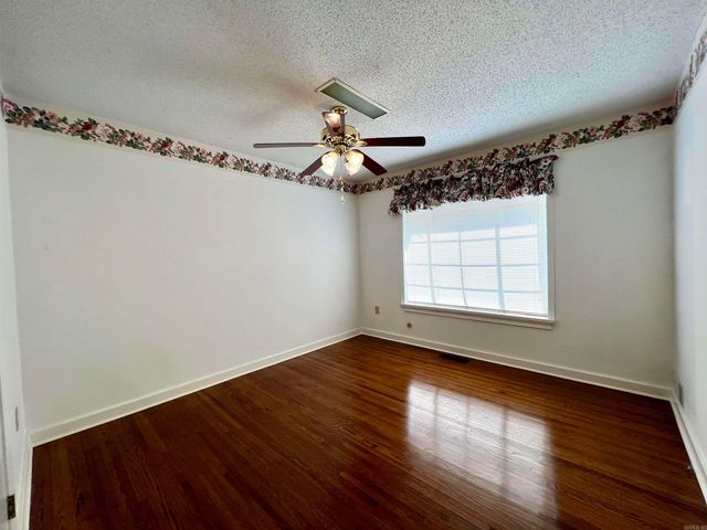 115 N Crest, Trumann, AR 72472