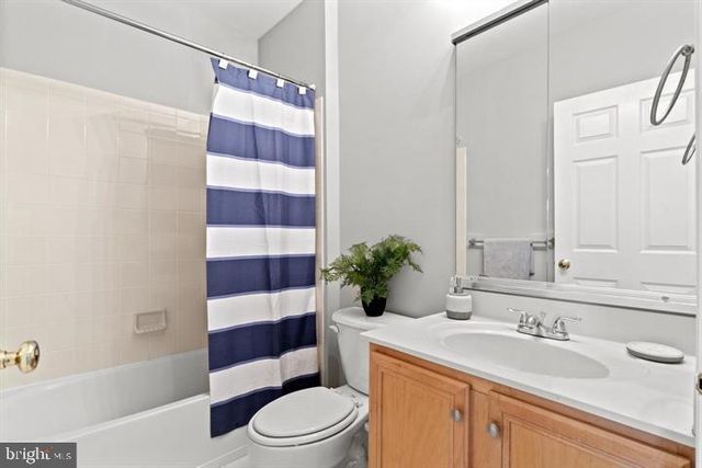 25840 KIRKWOOD SQ, Chantilly, VA 20152
