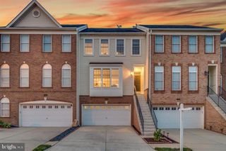 25840 KIRKWOOD SQ, Chantilly, VA 20152