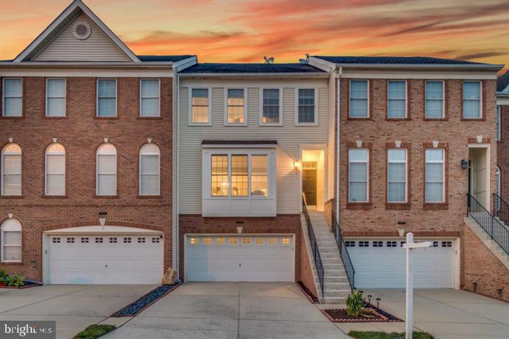 25840 KIRKWOOD SQ, Chantilly, VA 20152