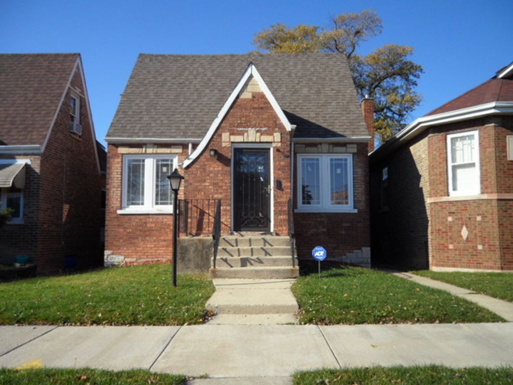 10154 S Calumet Avenue, Chicago, IL 60628