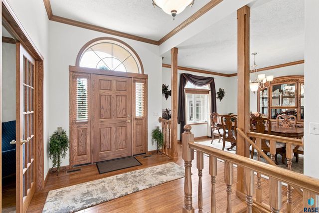 47588 255th St Street, Renner, SD 57055