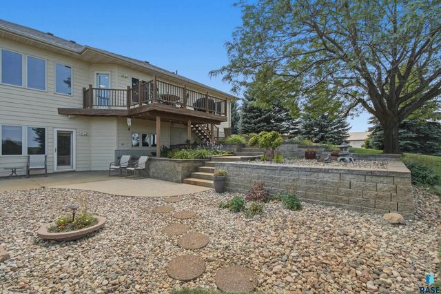 47588 255th St Street, Renner, SD 57055