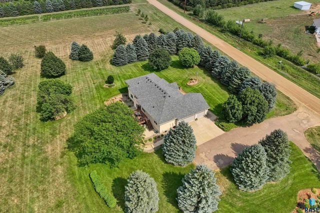 47588 255th St Street, Renner, SD 57055