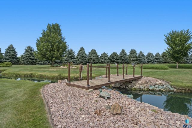 47588 255th St Street, Renner, SD 57055