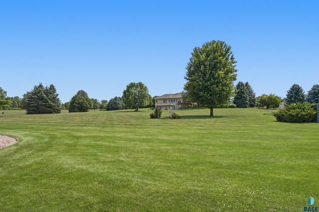 47588 255th St Street, Renner, SD 57055