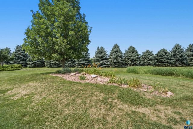 47588 255th St Street, Renner, SD 57055