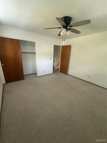 2436 Pinehurst Drive, Overland, MO 63114