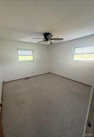 2436 Pinehurst Drive, Overland, MO 63114