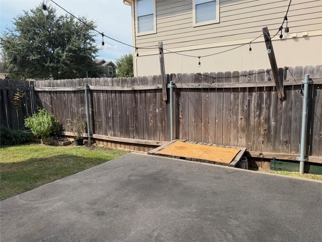 14504 Harris Ridge BLVD B, Pflugerville, TX 78660