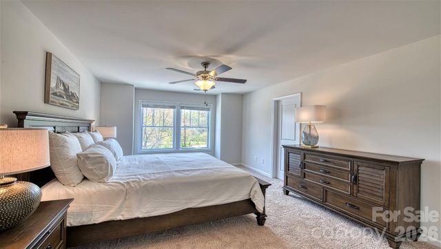50 Creekview Road, Hendersonville, NC 28792