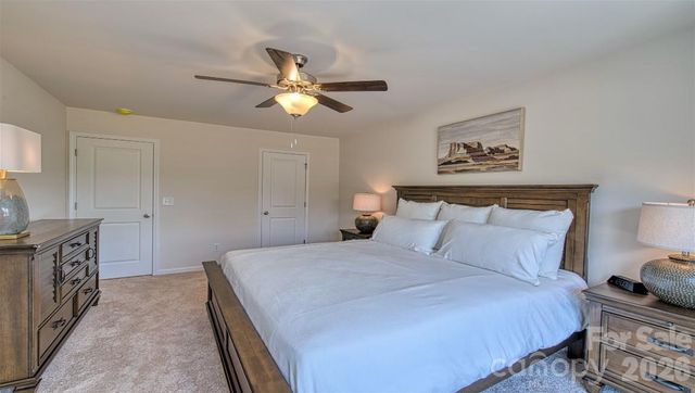 50 Creekview Road, Hendersonville, NC 28792