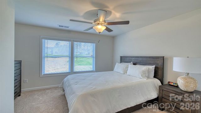 50 Creekview Road, Hendersonville, NC 28792