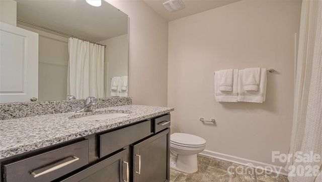 50 Creekview Road, Hendersonville, NC 28792