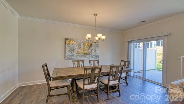 50 Creekview Road, Hendersonville, NC 28792