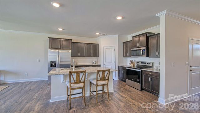 50 Creekview Road, Hendersonville, NC 28792