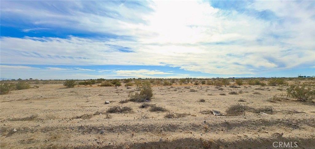 Image 1 of property listing at 1079 Sea Haven Avenue, Thermal, CA 92274