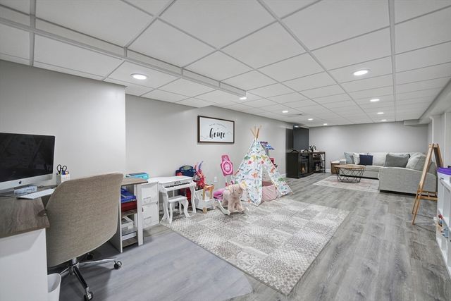 312 New Boston Rd, Fairhaven, MA 02719