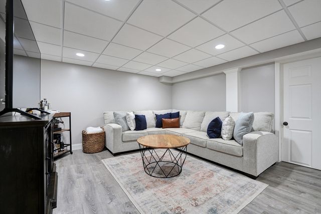 312 New Boston Rd, Fairhaven, MA 02719