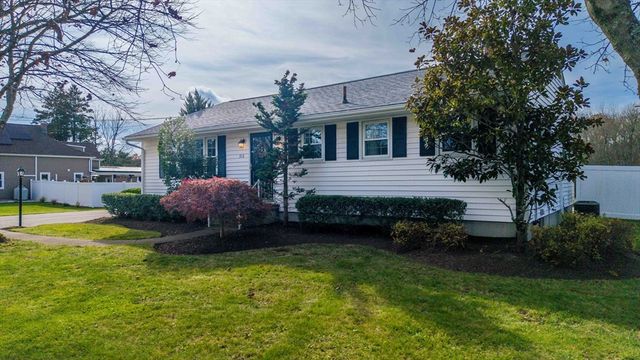 312 New Boston Rd, Fairhaven, MA 02719
