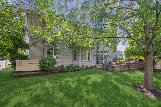 415 Ranch Road, Wheaton, IL 60187