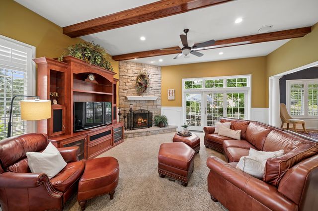 415 Ranch Road, Wheaton, IL 60187