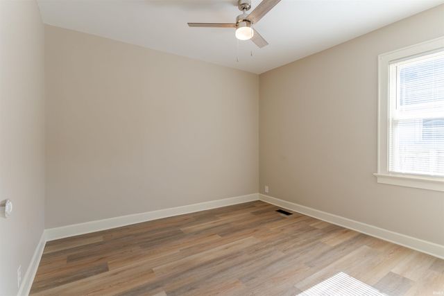 2520 S Weinbach Avenue, Evansville, IN 47714